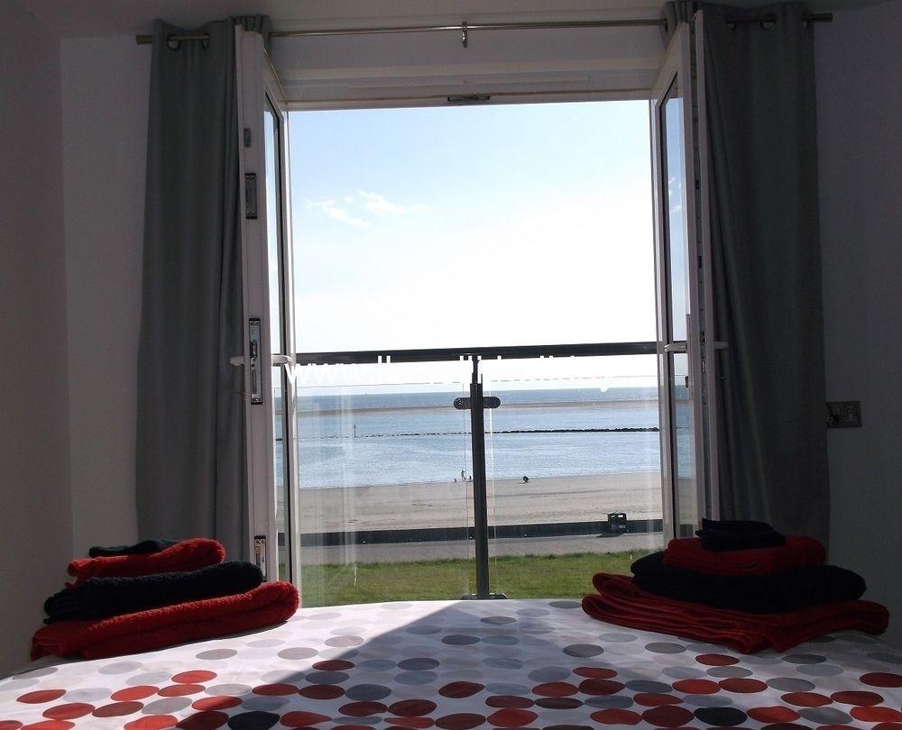 Awel Y Mor Apartment Llanelli Ngoại thất bức ảnh